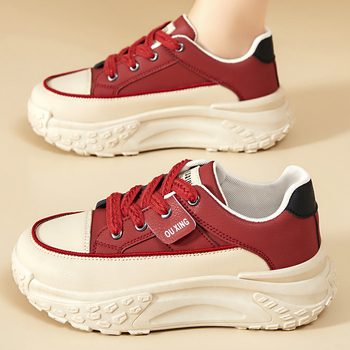 Дамски платнени обувки с повдигащ ефект – връзки, дебел под (Върх: синтетична кожа; Подметка: PVC; Затваряне: връзки; Тип подметка: дебела)