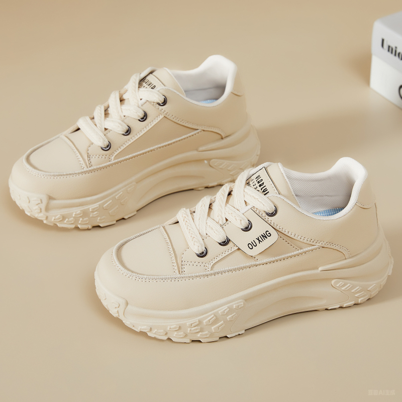 Дамски платнени обувки с повдигащ ефект – връзки, дебел под (Върх: синтетична кожа; Подметка: PVC; Затваряне: връзки; Тип подметка: дебела)