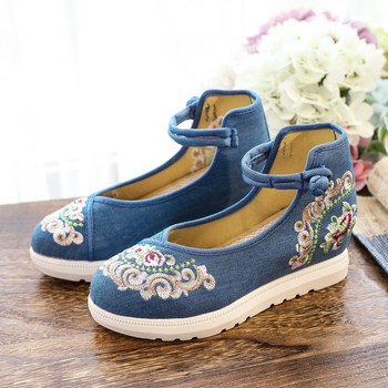 Sieviešu etniskā izšuvumu auduma kurpes, ar sprādzes aizdari, vidēja augšdaļa, PU zole