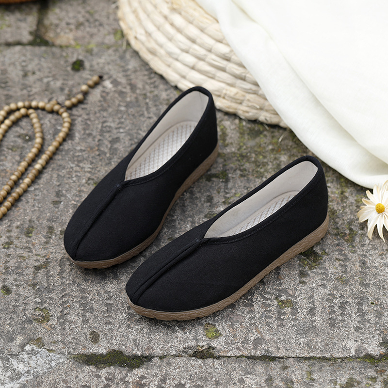 Moteriški retro audinių bateliai, viršutinė dalis iš medvilnės, apvali nosis, žemas viršus, klijuotas kulnas 3–5 cm