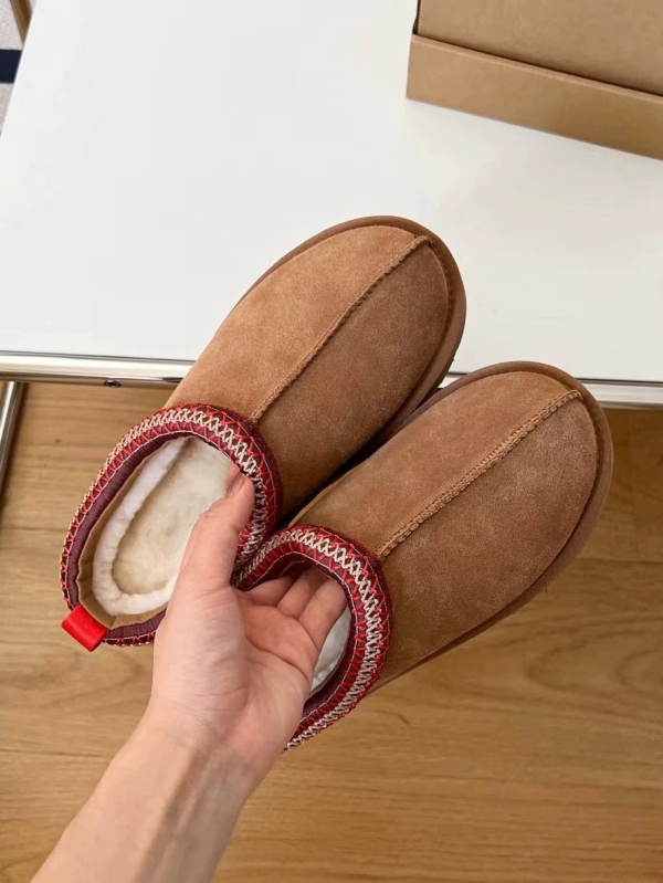 Korejski stil casual gležnjače s visokim gornjim dijelom od kravljeg velura, gumena potplata, debela potplata, unutarnja umjetna krzna, zimi