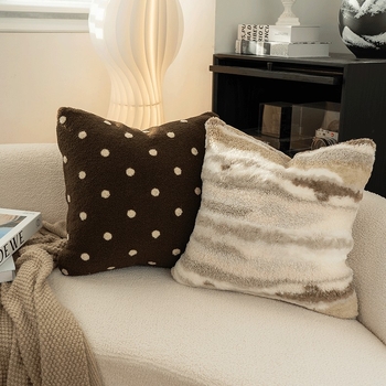 Puhas plüss párnahuzat, hímzett geometriai minta, modern minimalist stílus, testreszabható