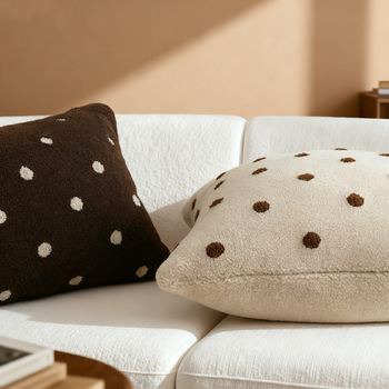 Puhas plüss párnahuzat, hímzett geometriai minta, modern minimalist stílus, testreszabható