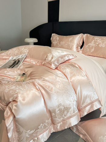 Premium A-kvaliteti satin žakard četverodijelni set, lagani luksuz navlaka za jorgan i madrac s gumicom, ultra mekano posteljno rublje
