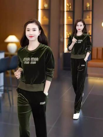 Női kétrészes sportos szett nadrággal, őszi 2024, poliészter 70–80% fő anyag, hosszú ujjú, vasalásmentes