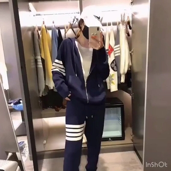 Női két darabos casual sport szett kardigán felsővel és nadrággal, négy csíkos mintázat, poliészter, őszi szezon 2025