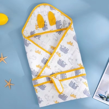 Újszülött ölelős swaddle aranyos rajzfilmszerű fülekkel, 100% pamut anyag és töltet, állat- és rajzfilmszövet mintázat, tavasz-nyár-ősz