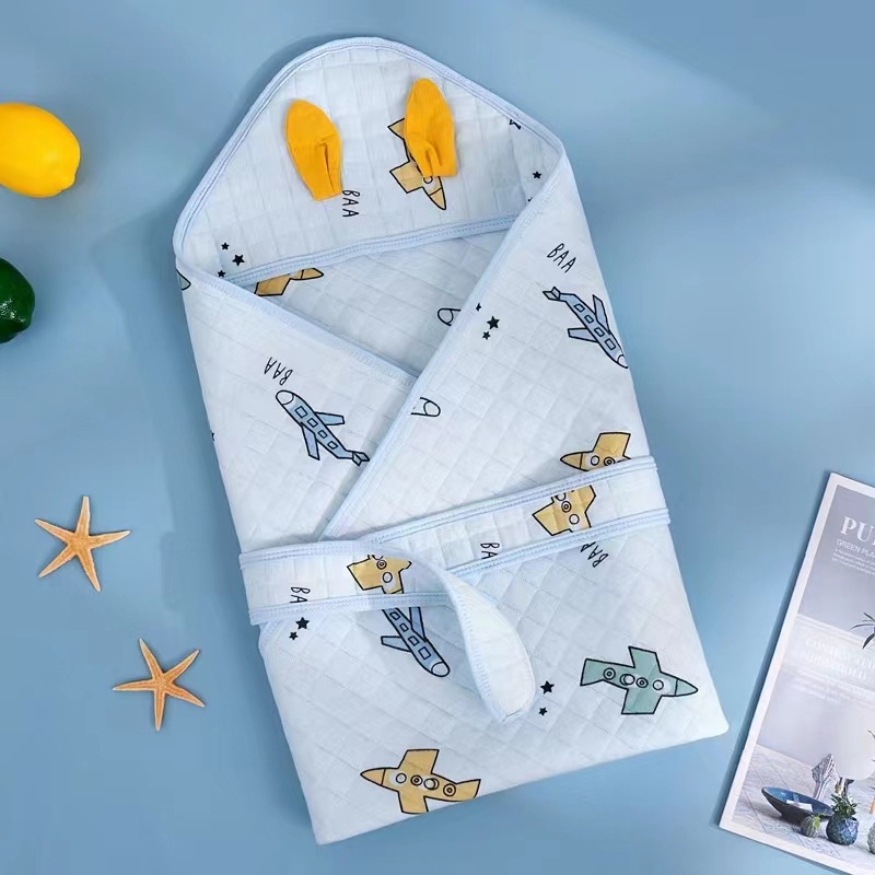 Újszülött ölelős swaddle aranyos rajzfilmszerű fülekkel, 100% pamut anyag és töltet, állat- és rajzfilmszövet mintázat, tavasz-nyár-ősz