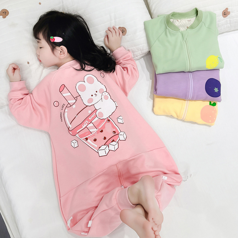 Baba alvózsák három évszakos, hőre érzékeny bársonyból, hosszú ujjú, nedvességelvezető bélés, mesefigurás mintával, 0–6 éveseknek