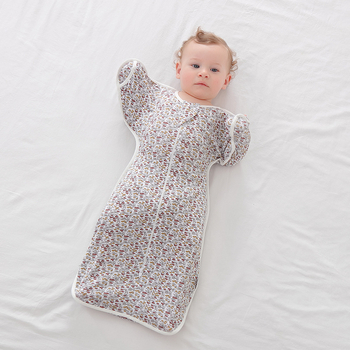 Újszülött babáknak swaddle kialakítású alvózsák, modal anyag és bélés, nylon cipzár