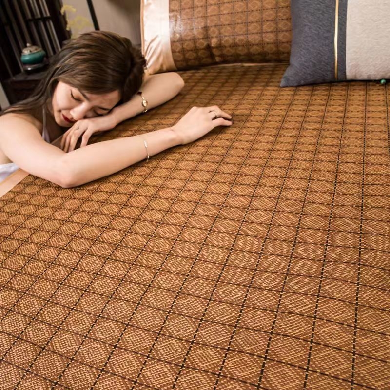 Ljetna prostirka za hlađenje s ratanskom pletenom i ice silk materijalom; veličine: 2 m ratana prostirka, 1,5 m ice silk prostirka i 0,6 m dječji slameni prostir.
