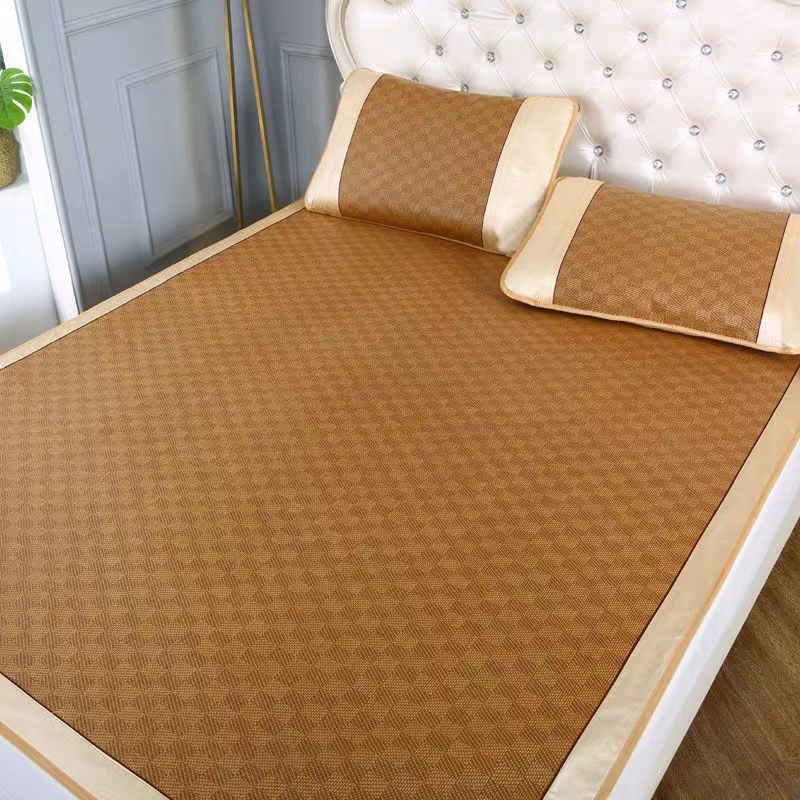 Ljetna prostirka za hlađenje s ratanskom pletenom i ice silk materijalom; veličine: 2 m ratana prostirka, 1,5 m ice silk prostirka i 0,6 m dječji slameni prostir.