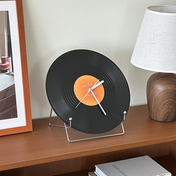 Zidni sat od vinilne ploče, PVC, moderan minimalistički stil, polirana završna obrada, pogodno kao poklon za novi dom