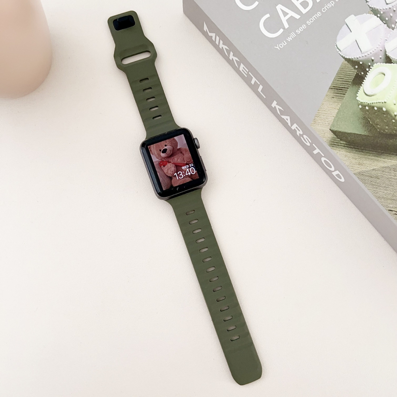 Apple Watch silikoonrihm, sportlik stiil, klamblukk Snap, ühilduv Apple Watchiga, välja antud 2023