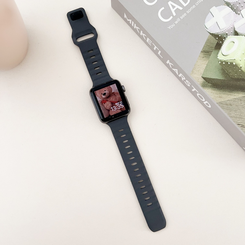 Apple Watch silikoonrihm, sportlik stiil, klamblukk Snap, ühilduv Apple Watchiga, välja antud 2023