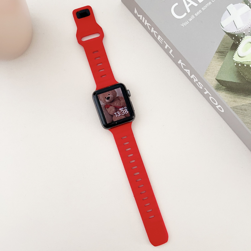 Apple Watch silikoonrihm, sportlik stiil, klamblukk Snap, ühilduv Apple Watchiga, välja antud 2023