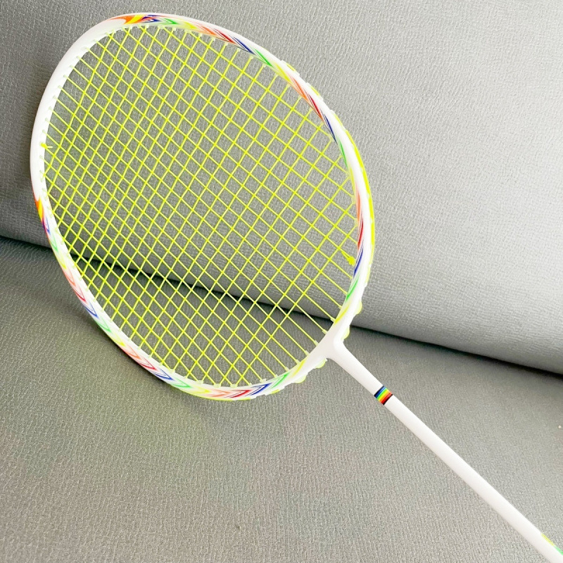 Raketa za badminton i tenis – čelični okvir, najlon užad, trening raketa za srednje napredne igrače, pogodna za singl i dvojicu.