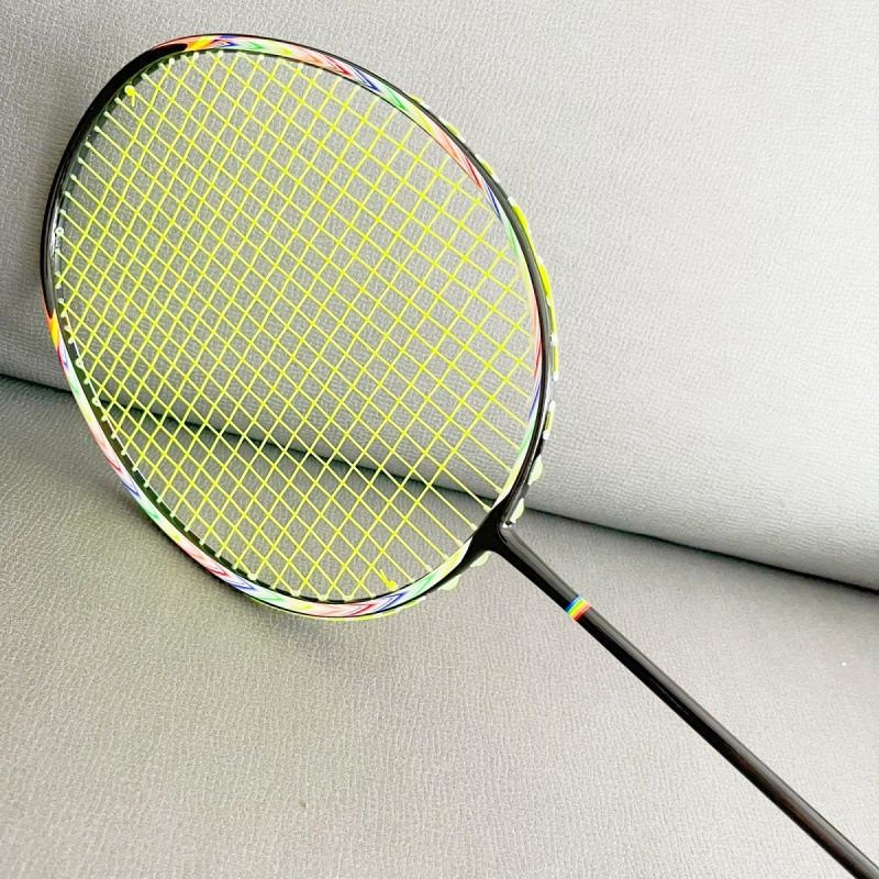 Raketa za badminton i tenis – čelični okvir, najlon užad, trening raketa za srednje napredne igrače, pogodna za singl i dvojicu.