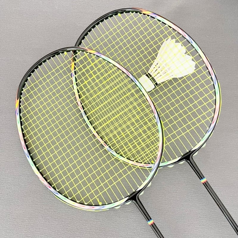 Raketa za badminton i tenis – čelični okvir, najlon užad, trening raketa za srednje napredne igrače, pogodna za singl i dvojicu.