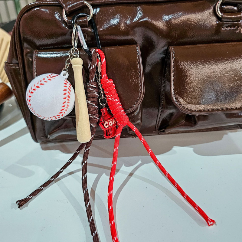 Privjesak za torbu i ključeve od perlica, ručno izrađeni ukras od perli, uzorci: srce, kapljica, zvončić, marka: Woohoo handicrafts