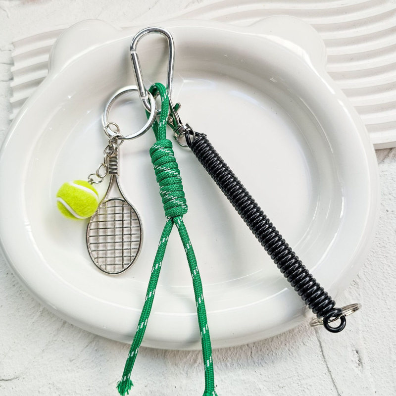 Privjesak za torbu i ključeve od perlica, ručno izrađeni ukras od perli, uzorci: srce, kapljica, zvončić, marka: Woohoo handicrafts