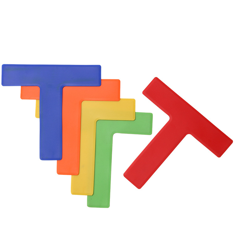 Echipamente de antrenament – Markeri PVC pentru terenul de fotbal, Personalizare disponibilă, Nai Force