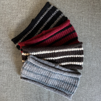 Sporta galvas lente – svītrainā vilna, sviedru uzsūcoša, universāla, piemērota tenisam, basketbolam un badmintonam, korejiešu stila skrējiens