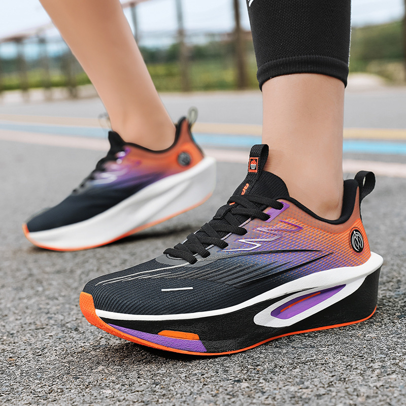 Unisex skrējiiena kurpes ar sietiņa augšdaļu, elpojošas, vieglas, gumijas zole, ar šņorēm