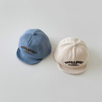 Zīdaiņu beisbola cepure ar mīkstu brim, poliesters, elpojoša, vēja izturīga, saules aizsardzība, izšūti detaļas, vecums 6–12 mēneši, 1–2 gadi, 2–4 gadi