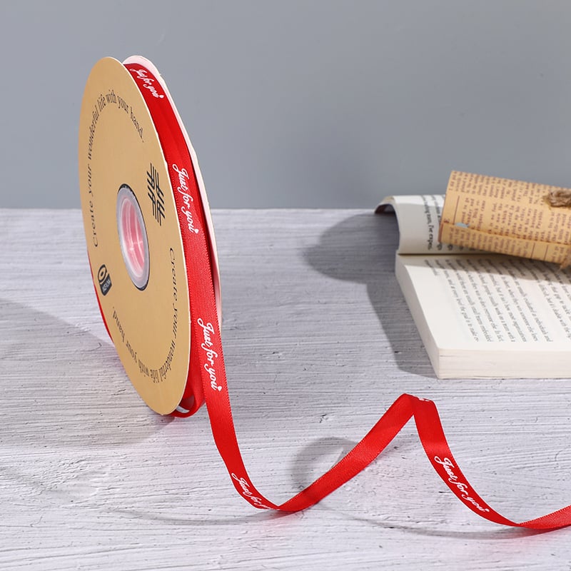 Virágmintás poliészter szalag ajándékokhoz – DIY tortadíszítés, csomagolás (Poliészter; virágmintázat; ajándékcsomagolás; tortadíszítés; DIY)