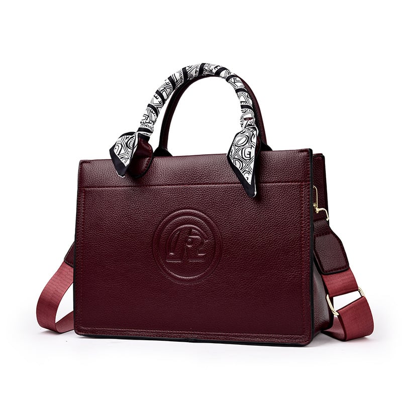 PU кожена дамска чанта за рамо – модерна стилна визия, хоризонтална квадратна форма, цип, полиестерна подплата, вътрешен джоб за телефон