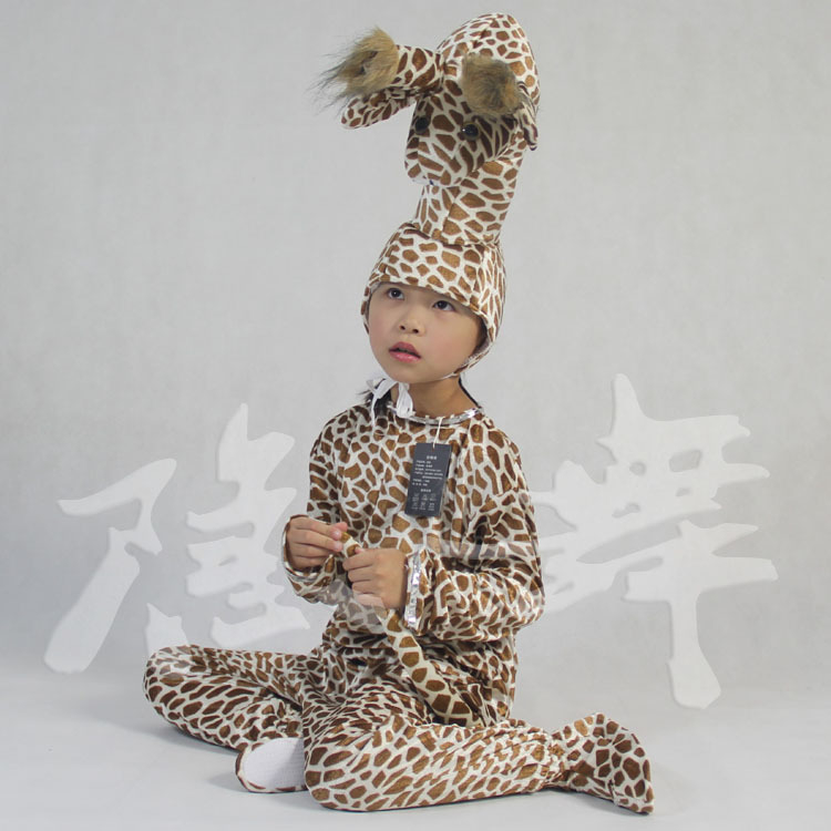 Bērnu izpildes kostīms ar dzīvnieku motīvu — poliesteru audums, velvudas efekts, maiga apdare, drošības klase B, piemērots bērniem virs 8 gadiem