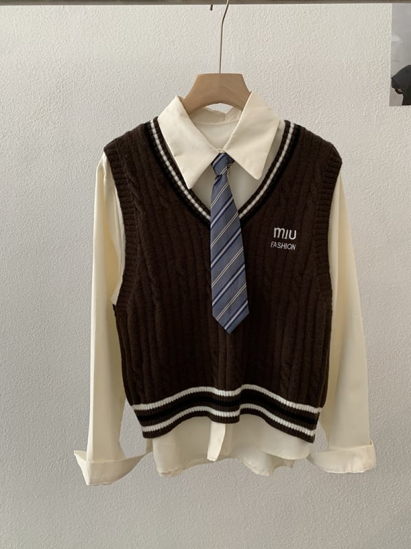 Két darabos készlet: hosszú ujjú ing és ujjatlan kötött mellény nyakkendővel, kollégiumi stílus, laza szabás, anyag Cupro rost és poliészter, egyszínű, ősz 2025