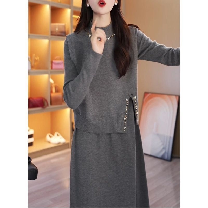 Kaheosaline trikotaa kleidi komplekt kapuutsiga – keskmise pikkusega, pikad varrukad, poolkõrge kaelus