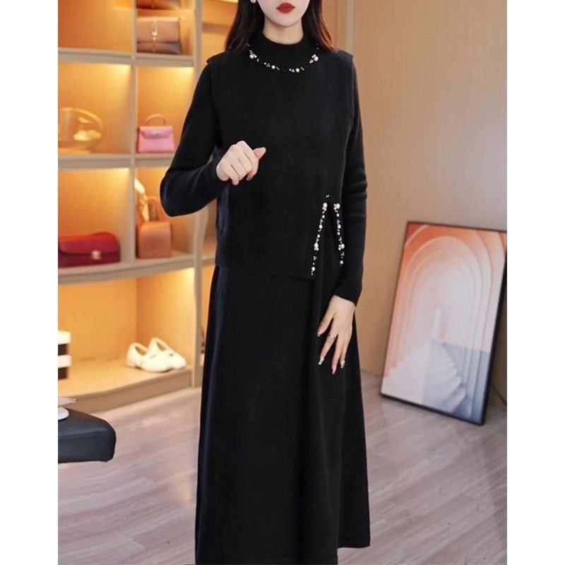 Kaheosaline trikotaa kleidi komplekt kapuutsiga – keskmise pikkusega, pikad varrukad, poolkõrge kaelus