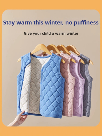 Bērnu pūkaino vestu rudens–ziemas sezonai – ārējais flīss, pildījums poliesters, odšuvēta kokvilnas oderde, bieza, V kakls, vienas rindas aizdare, rūtains vai vienkrāsains raksts, piemērots bērniem virs 8 gadiem (ap 140 cm)