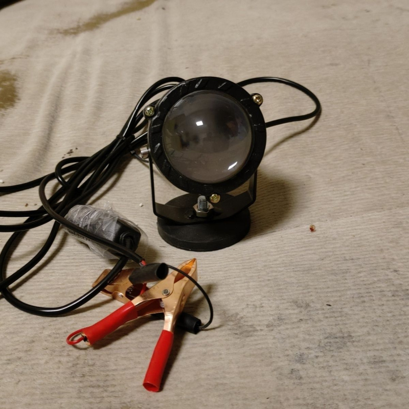 Noćna ribolovna svjetiljka s laserom – Visoka snaga, Napajanje baterijom, Laserski izvor svjetla