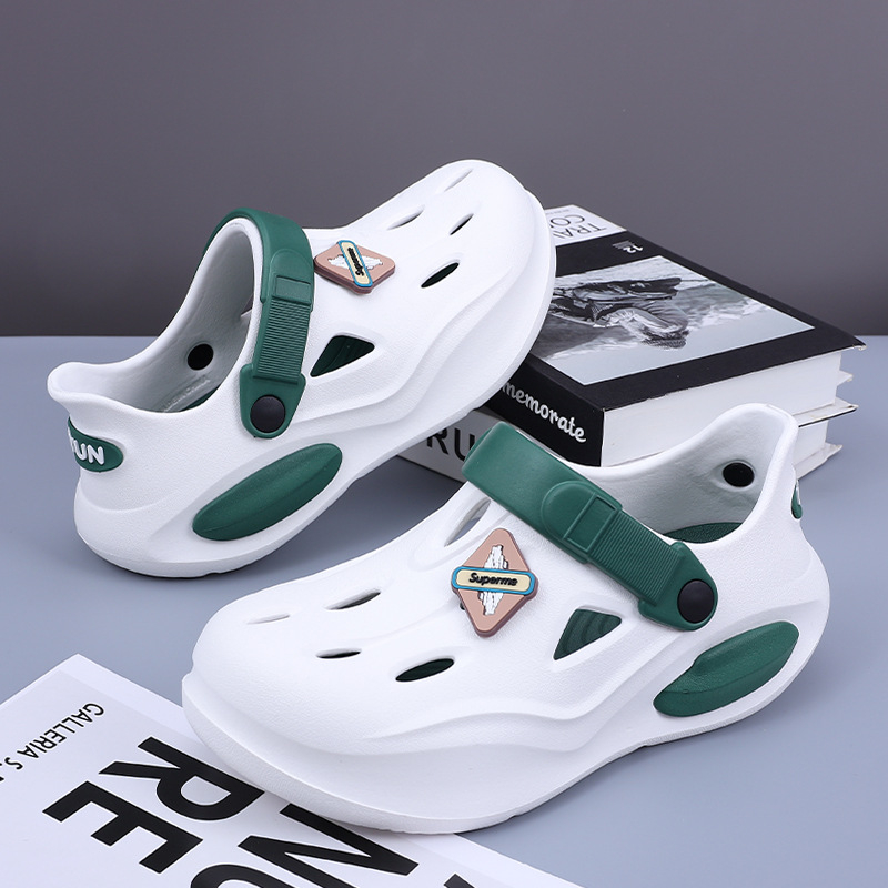 Férfi EVA strand szandál EVA felsőrésszel és talppal, zárt orrú, csúszásmentes, pántos zárás, 2–3 cm sarok