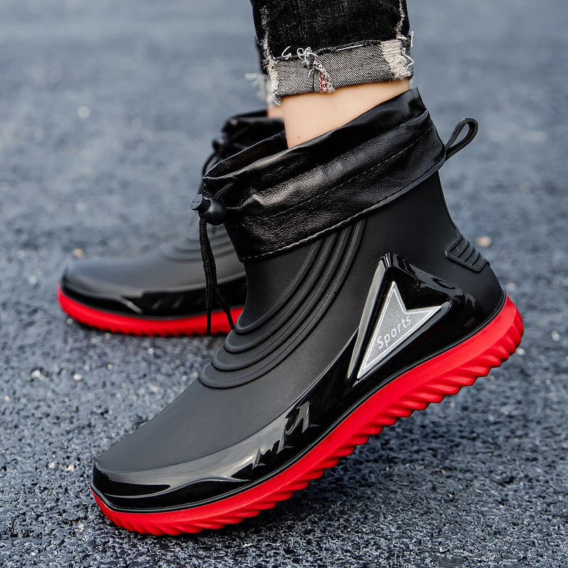 Rövid esőcsizmák műanyag felsőrésszel és talppal, alacsony szár, csúszásmentes és kopásálló