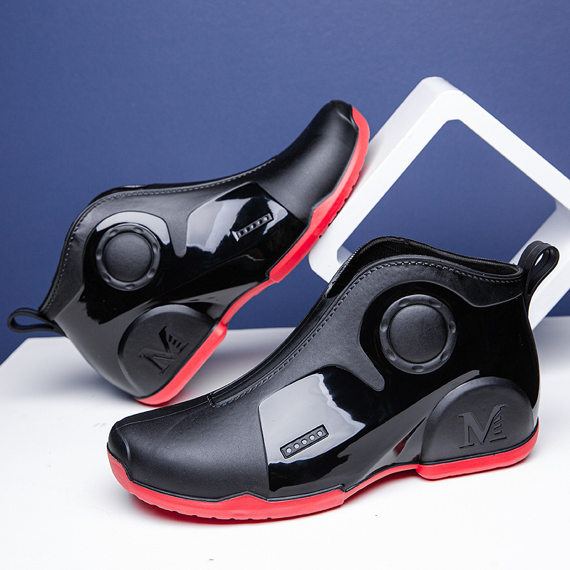 Мъжки водоустойчиви дъждовни ботуши — пластмасова горна част, пластмасова подметка, мрежеста подплата, EVA стелка, антихлъзгащ дизайн