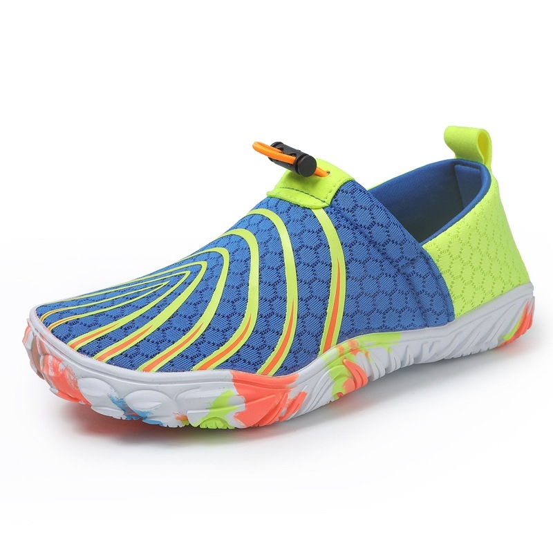 Dječje tenisice za prelazak rijeke: gornji dio od mrežaste tkanine, izdržljiva gumena đon, srednja gumena podstava, niski kroj