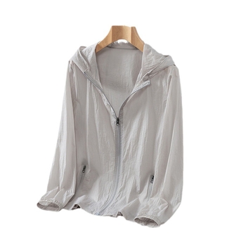 Яке с качулка, ултралеко дишащо мрежесто, SPF30 защита, свободна кройка, преден цип.