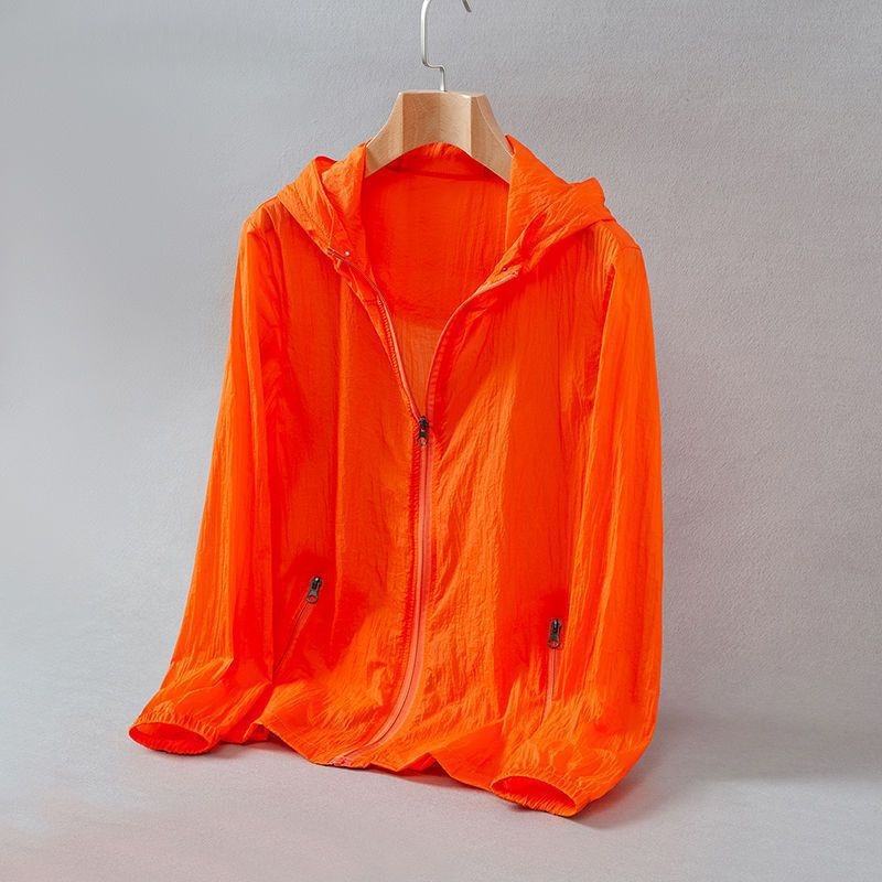 Яке с качулка, ултралеко дишащо мрежесто, SPF30 защита, свободна кройка, преден цип.