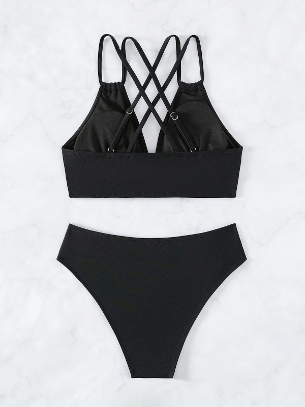 Dvije-dijelni bikini s V-dekolteom i otvorenim leđima, s umetkom za poprsje; materijal: 80% najlon; težina tkanine 140 g/m2; podstava 20% najlon