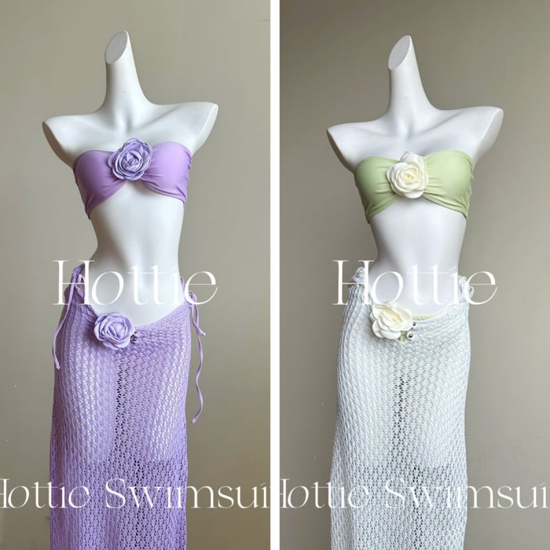 триичастен бански комплект: плетена горна част и бикини; материя Nylon; подплата Polyester; съдържание на плат 85-90%; без ръкави; чашки с подплата