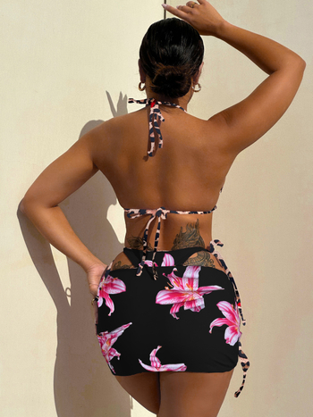 Дамски тричастен бански комплект с принт, секси стил; материя: нейлон със спандекс 82%; подплата: нейлон със спандекс 18%; тегло 250 g; за плуване и водни спортове