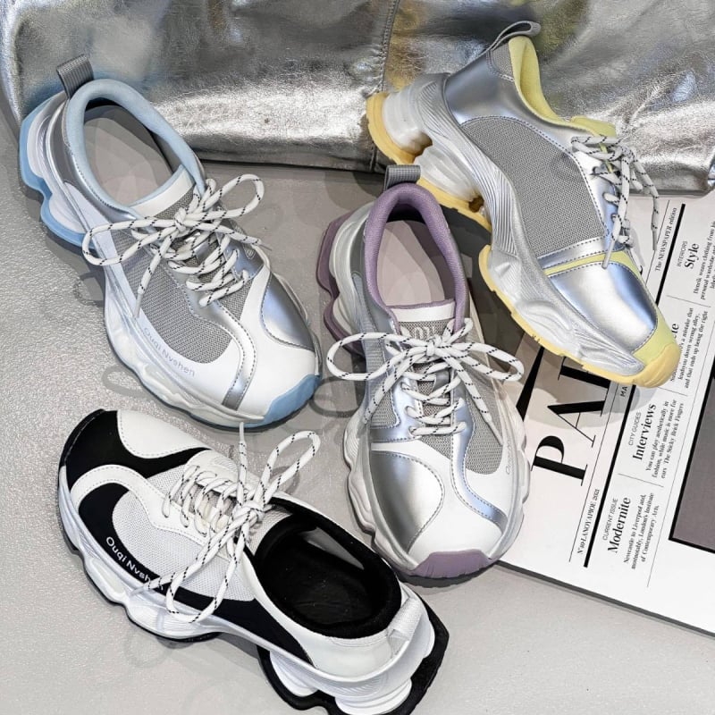 Γυναικεία παπούτσια τύπου dad shoes με επάνω μέρος από γνήσιο δέρμα, εσωτερικό από δίχτυ, ανύψωση ύψους 6-8 cm, διαπνοή, ελαφριά, μπροστινό ιμάντα κλείσιμο