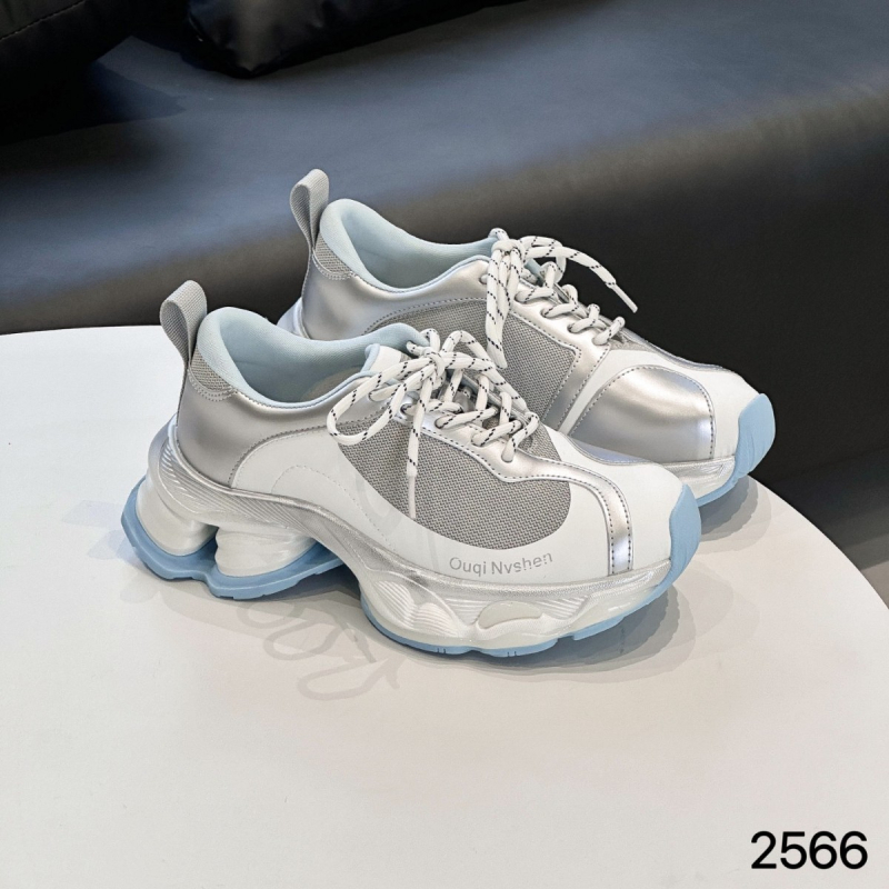 Γυναικεία παπούτσια τύπου dad shoes με επάνω μέρος από γνήσιο δέρμα, εσωτερικό από δίχτυ, ανύψωση ύψους 6-8 cm, διαπνοή, ελαφριά, μπροστινό ιμάντα κλείσιμο