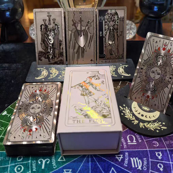 Таро тесте — пластмасови карти за настолна игра от Shan ran за развлечения, възраст 15–35, опаковка цветна кутия (Марка: Shan ran; Материал: пластмаса; Тип карти: карти за настолна игра; Опаковка: Цветна кутия; Възраст: 15–35)