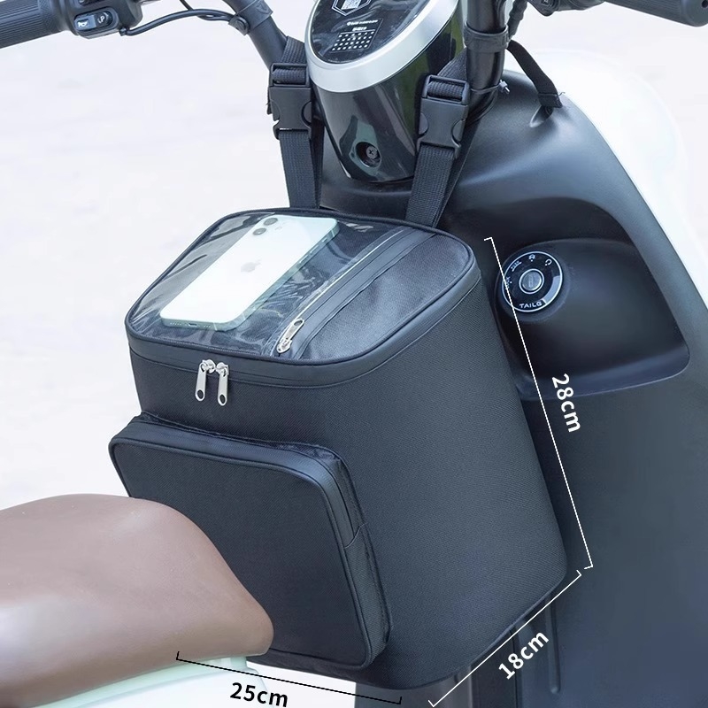 Esőálló elülső rögzítésű táska elektromos biciklik és robogók számára – esőruha tároló rekesz